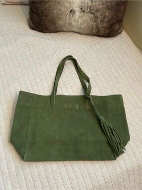 M.I.L.A. Green leather suede med large classic boho Tote bag anthro office